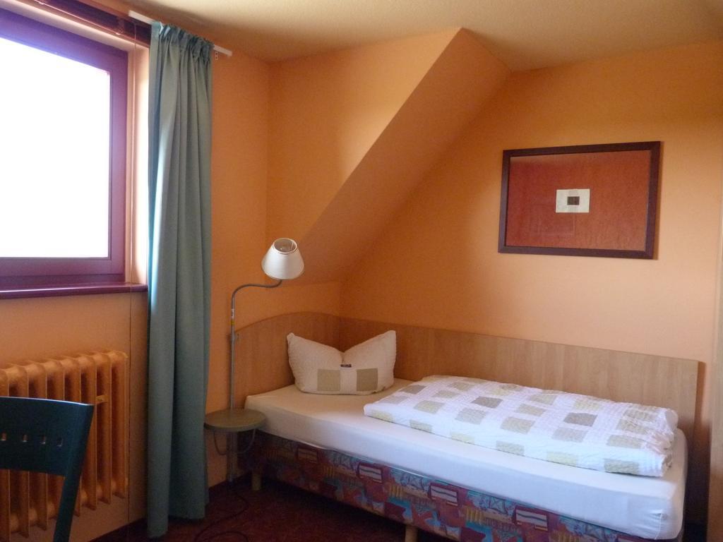 Waldhaus Colditz Garni Chambre photo