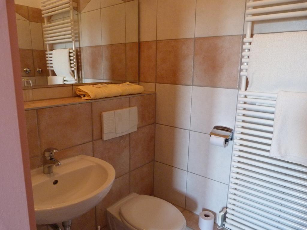 Waldhaus Colditz Garni Chambre photo